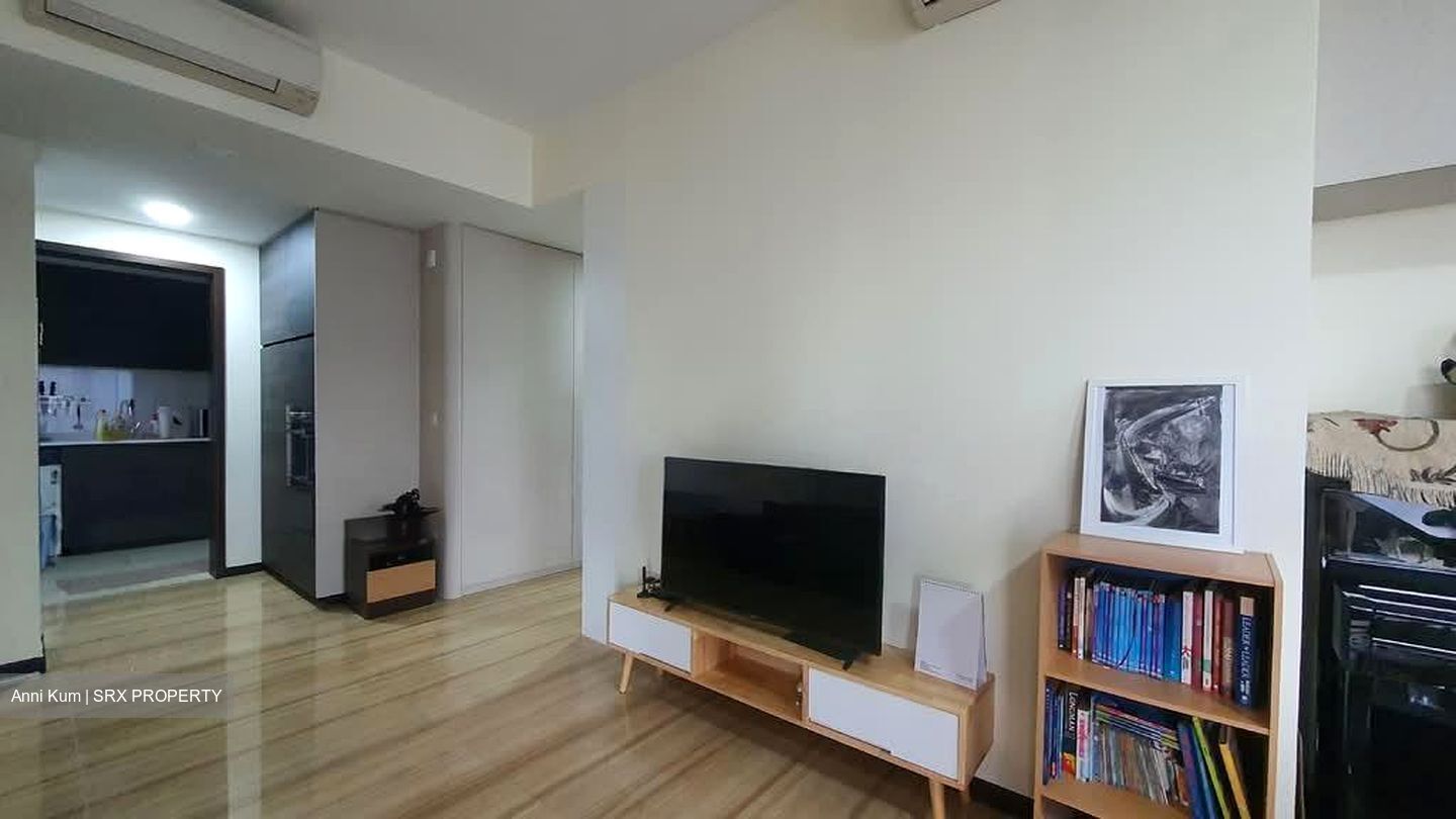 Sims Urban Oasis (D14), Condominium #531173611
